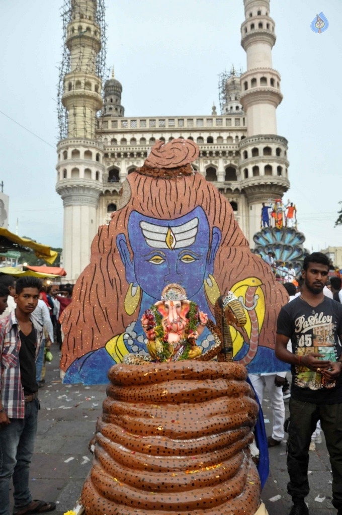 Ganesh Procession in Hyderabad 2017 - 14 / 45 photos