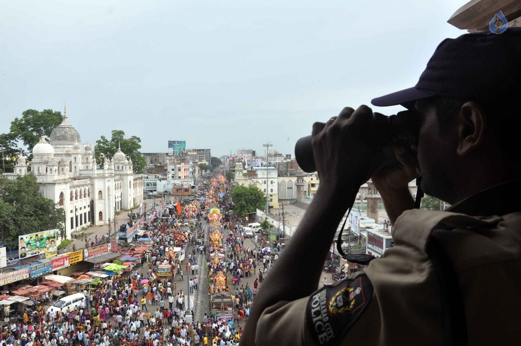 Ganesh Procession in Hyderabad 2017 - 21 / 45 photos