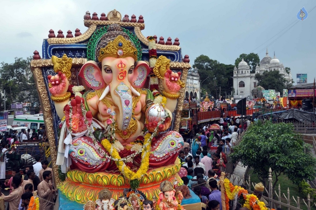 Ganesh Procession in Hyderabad 2017 - 25 / 45 photos