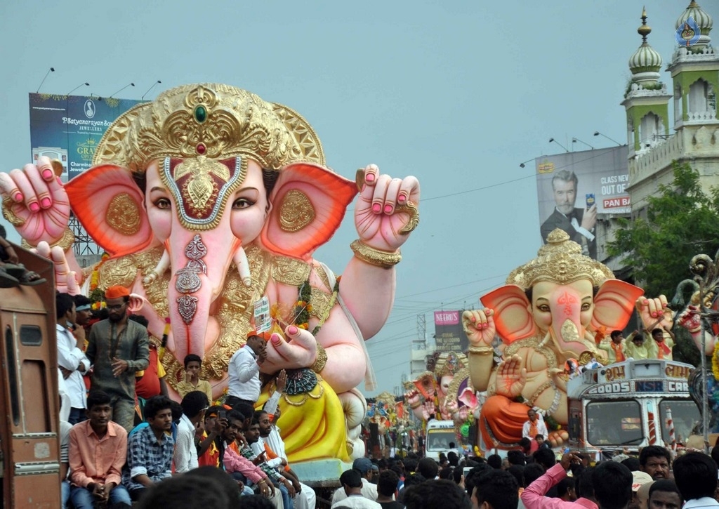Ganesh Procession in Hyderabad 2017 - 29 / 45 photos