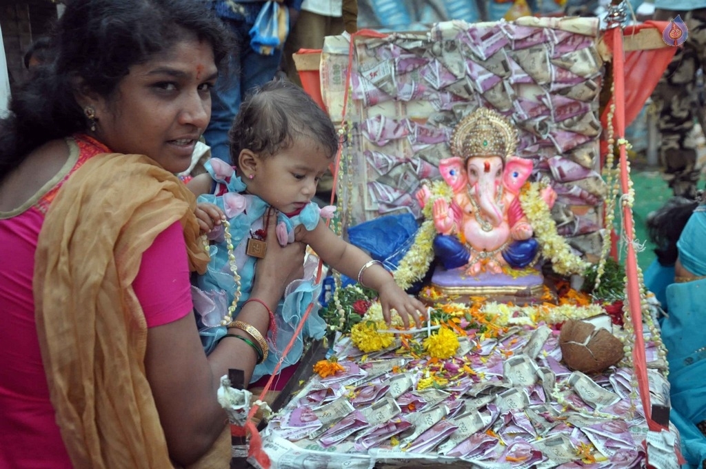 Ganesh Procession in Hyderabad 2017 - 31 / 45 photos