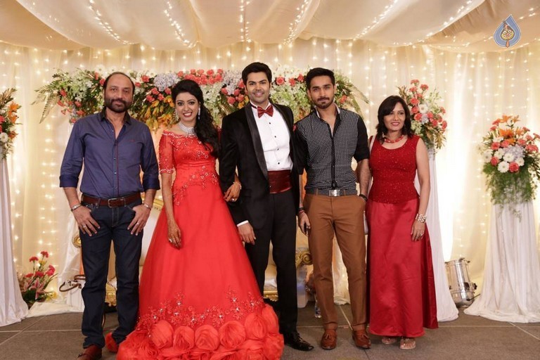 Ganesh Venkatraman - Nisha Wedding Reception - 24 / 79 photos