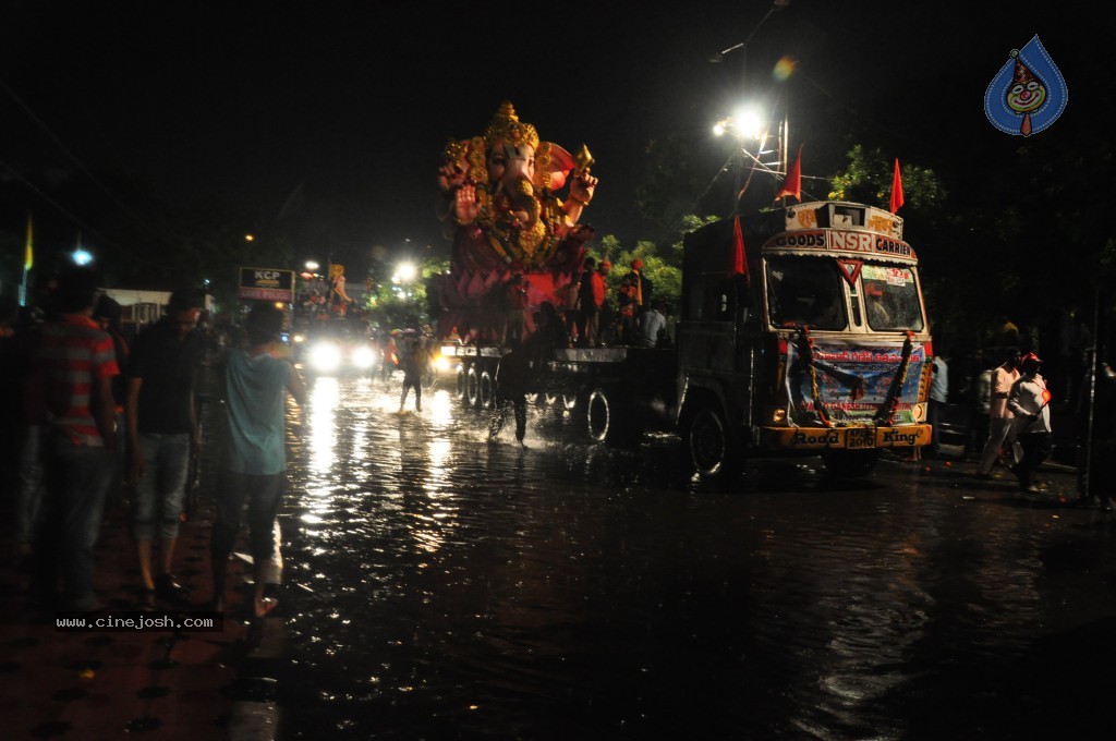 Ganesh Visarjan Photos at Hyd - 01 - 26 / 255 photos