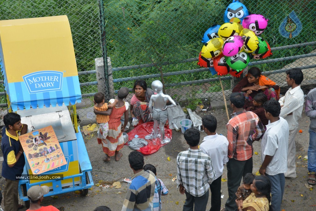 Ganesh Visarjan Photos at Hyd - 01 - 33 / 255 photos