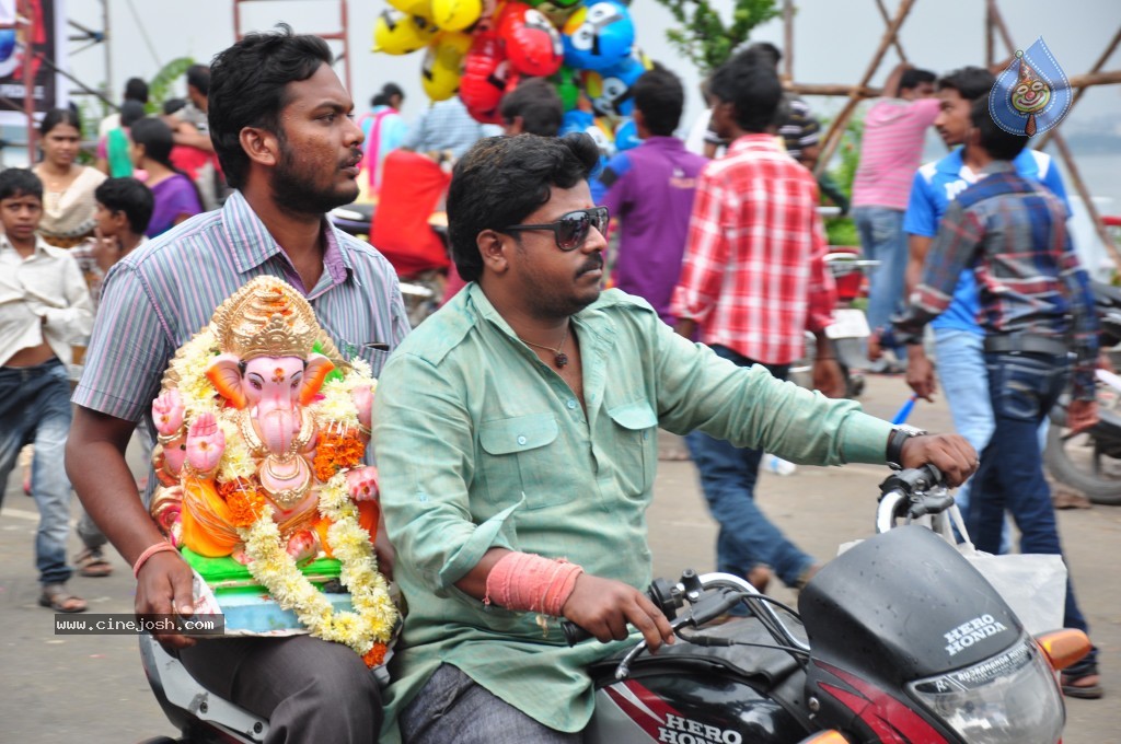 Ganesh Visarjan Photos at Hyd - 01 - 46 / 255 photos