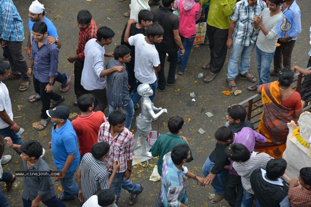 Ganesh Visarjan Photos at Hyd - 01 - 83 / 255 photos