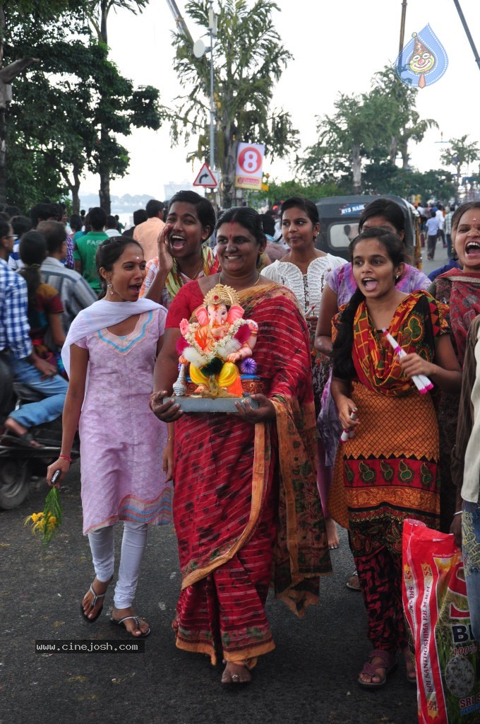 Ganesh Visarjan Photos at Hyd - 01 - 245 / 255 photos