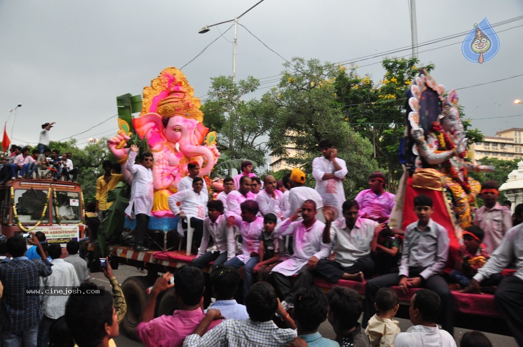 Ganesh Visarjan Photos at Hyd - 01 - 246 / 255 photos