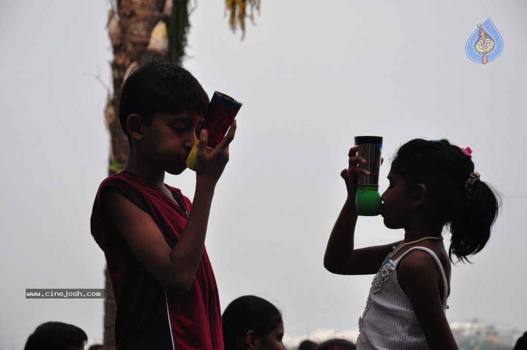 Ganesh Visarjan Photos at Hyd - 02 - 4 / 167 photos