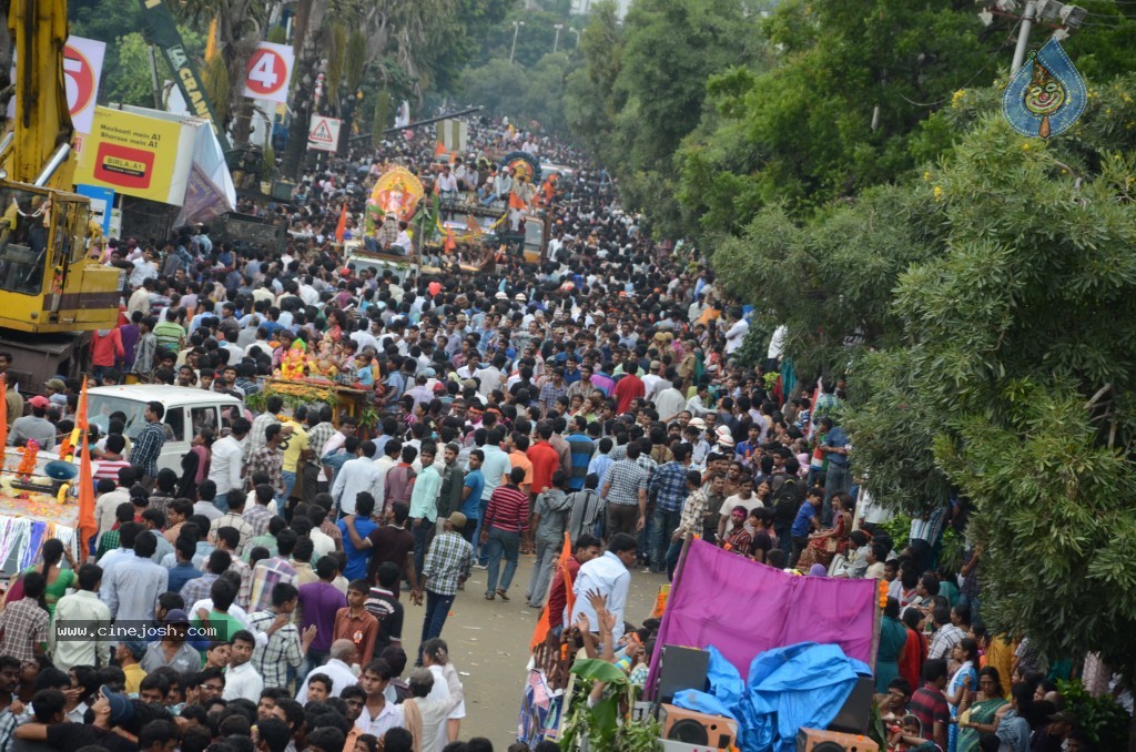 Ganesh Visarjan Photos at Hyd - 02 - 9 / 167 photos