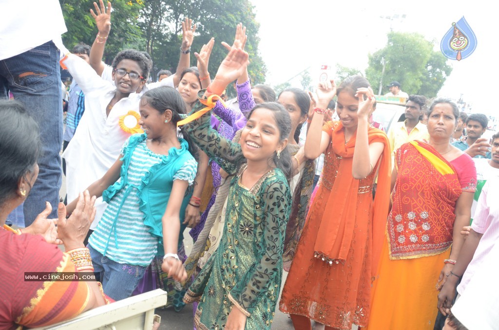 Ganesh Visarjan Photos at Hyd - 02 - 17 / 167 photos