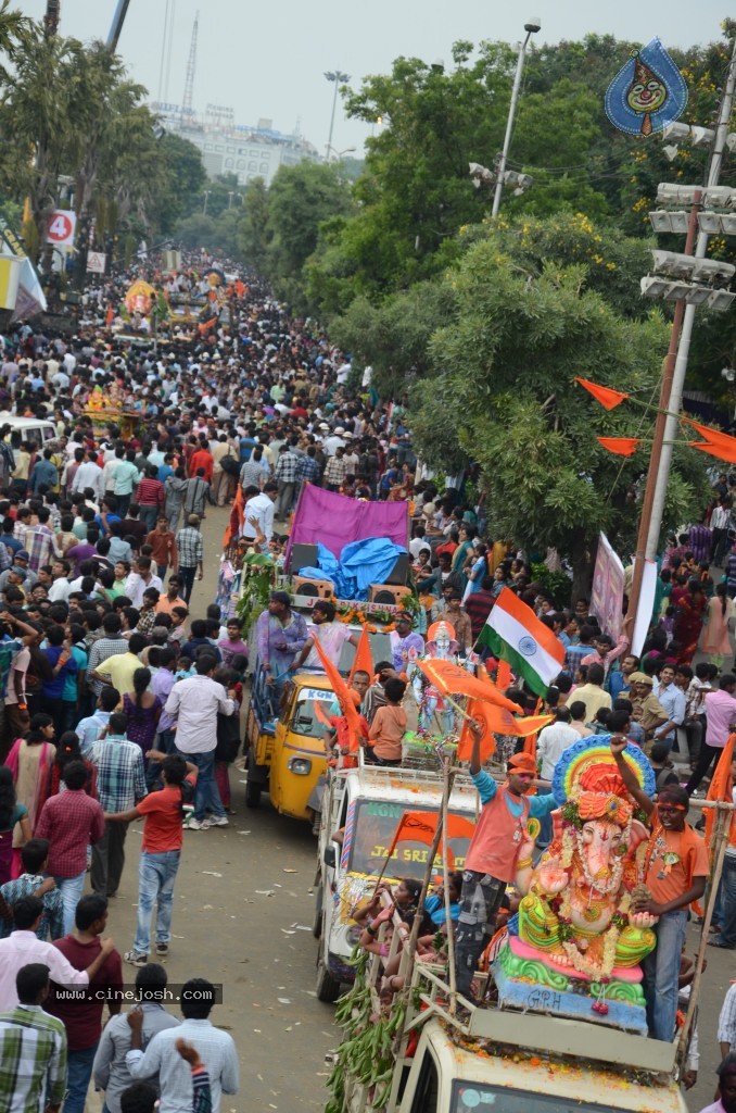 Ganesh Visarjan Photos at Hyd - 02 - 20 / 167 photos