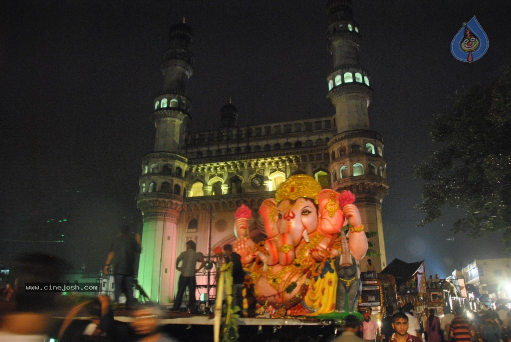 Ganesh Visarjan Photos at Hyd - 02 - 24 / 167 photos