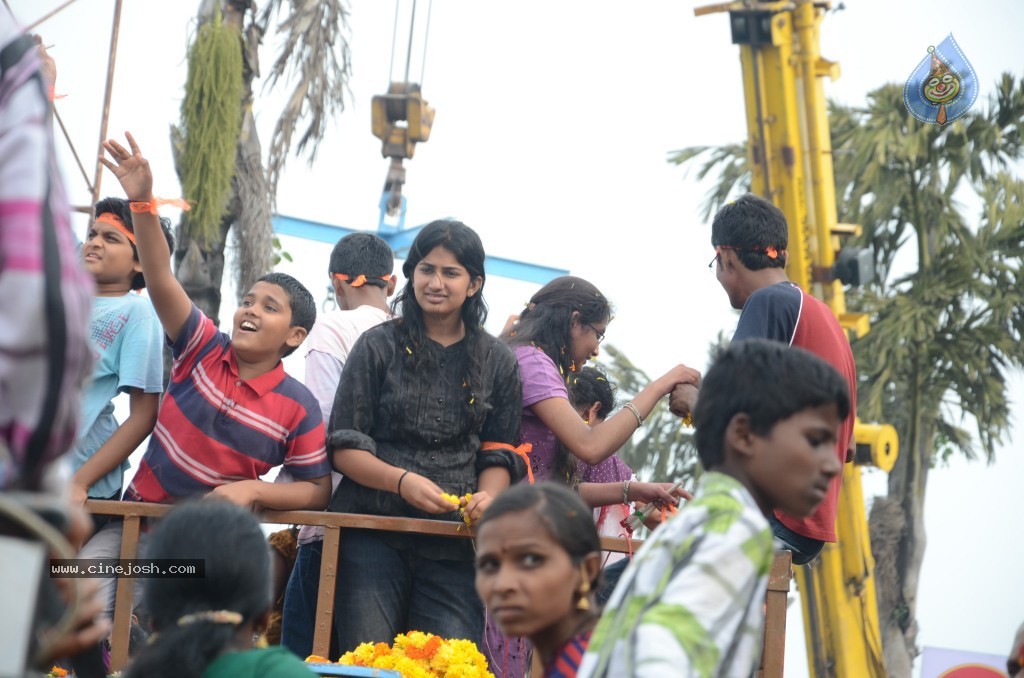 Ganesh Visarjan Photos at Hyd - 02 - 148 / 167 photos