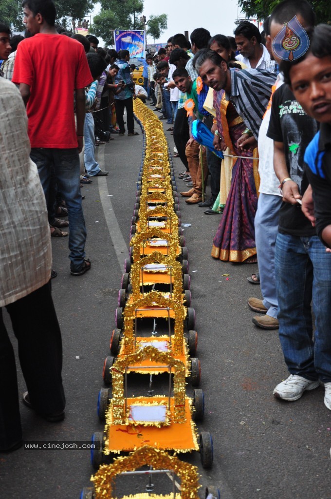 Ganesh Visarjan Photos at Hyd - 02 - 153 / 167 photos