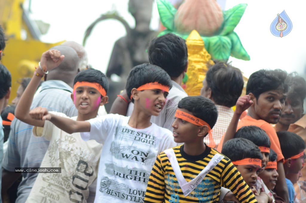 Ganesh Visarjan Photos at Hyd - 02 - 166 / 167 photos