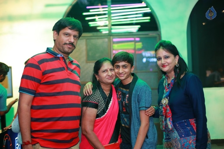Gaurav Bhutada Birthday Bash - 14 / 54 photos