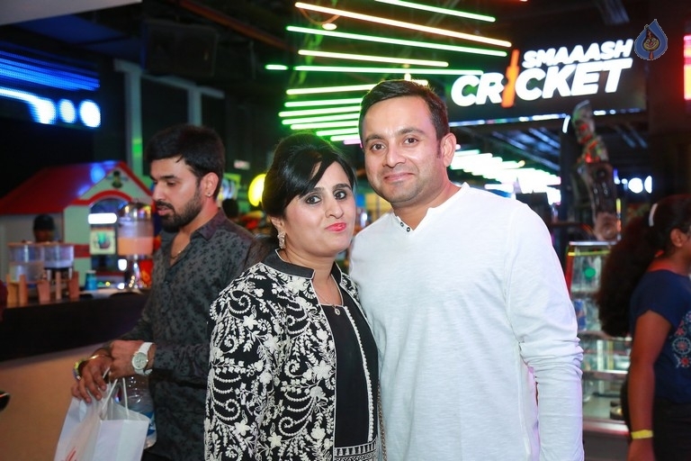 Gaurav Bhutada Birthday Bash - 24 / 54 photos