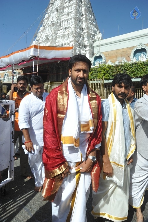 Gautham Nanda Team at Tirumala - 15 / 20 photos