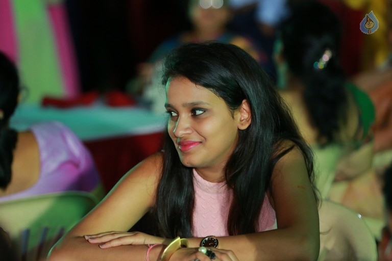 Get together Party Hosted by Omesh and Kanchan - 21 / 77 photos