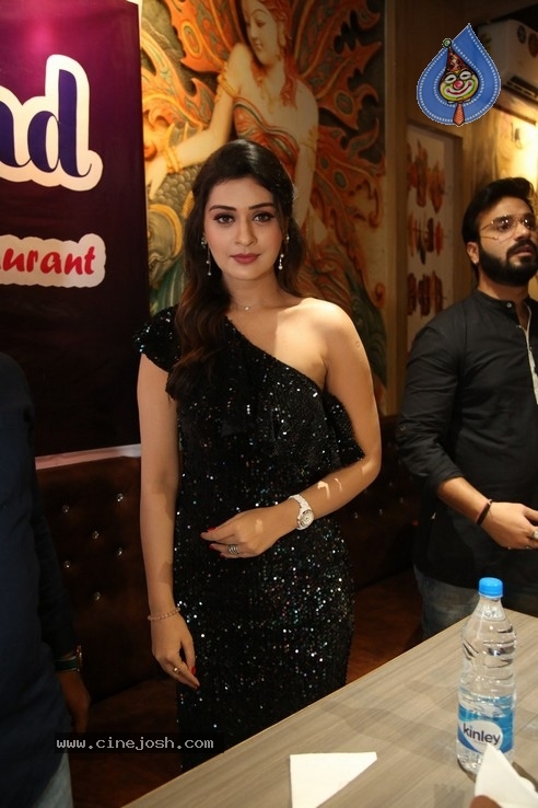 Girl Friend Arabian Mandi Restaurant Launch by Payal Rajput - 28 / 31 photos