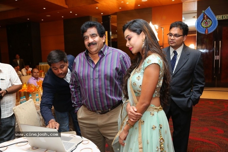 Gold Pillar App Launch  - 14 / 36 photos