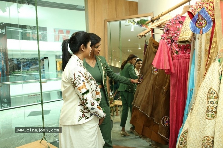 Grand Launch of  ENDLESS KNOT Handloom Store - 16 / 55 photos
