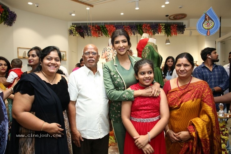 Grand Launch of  ENDLESS KNOT Handloom Store - 33 / 55 photos