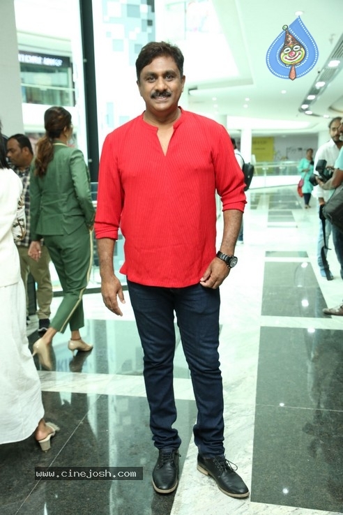 Grand Launch of  ENDLESS KNOT Handloom Store - 43 / 55 photos