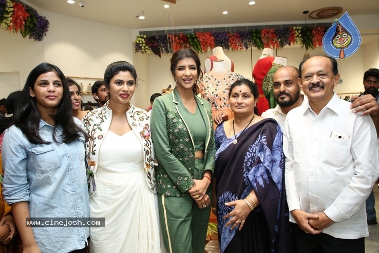 Grand Launch of  ENDLESS KNOT Handloom Store - 55 / 55 photos