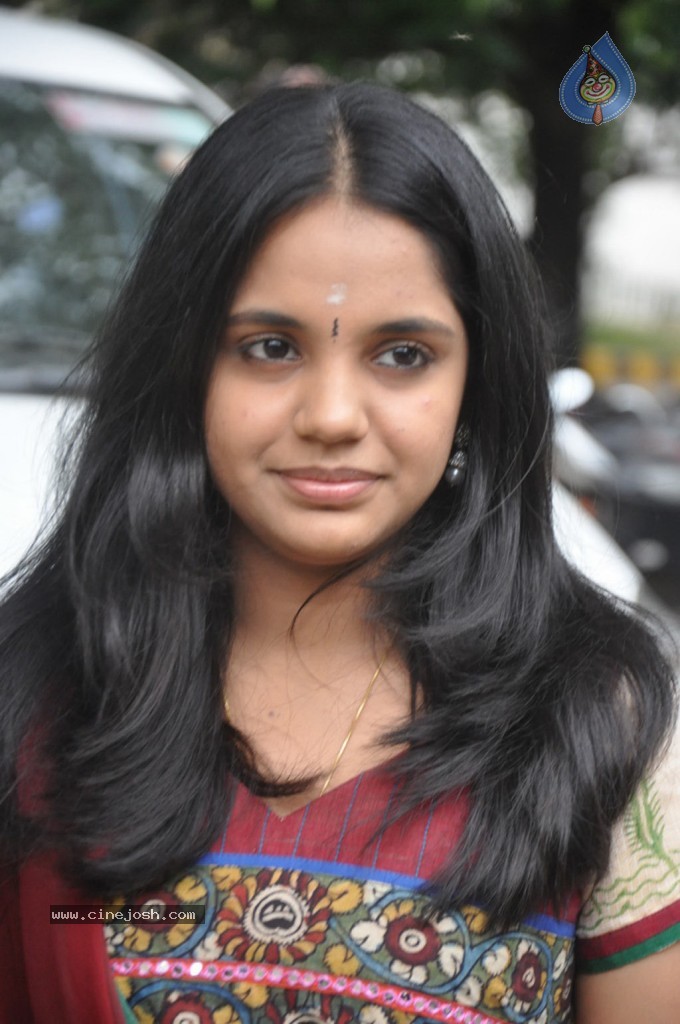 GV Prakash and Saindhavi PM - 10 / 31 photos