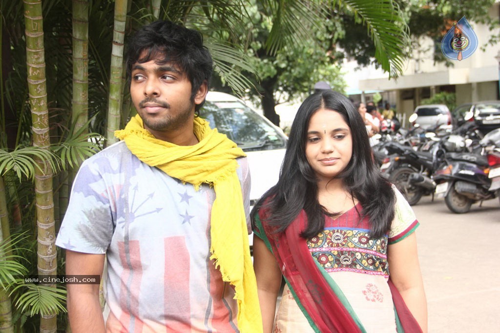 GV Prakash and Saindhavi PM - 24 / 31 photos