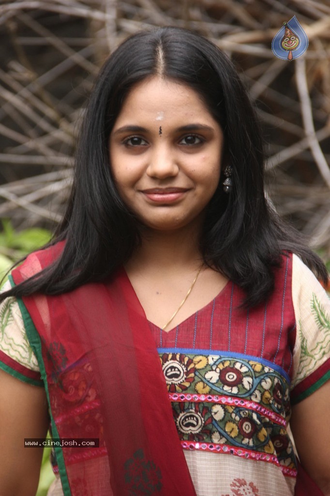 GV Prakash and Saindhavi PM - 28 / 31 photos
