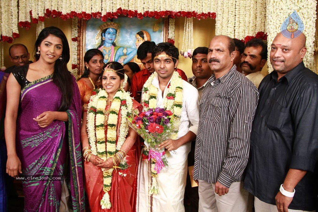 GV Prakash Kumar N Saindhavi Wedding Photos - 33 / 77 photos