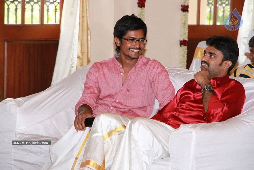 GV Prakash Kumar N Saindhavi Wedding Photos - 76 / 77 photos