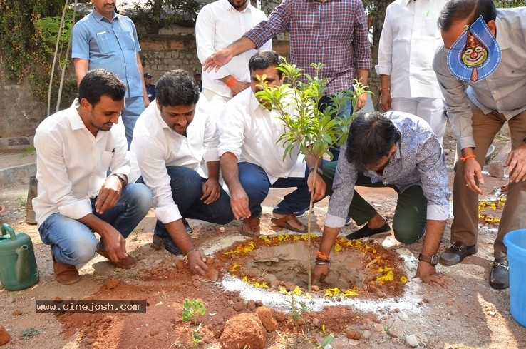 Harish Shanker In Green India Challenge - 15 / 29 photos