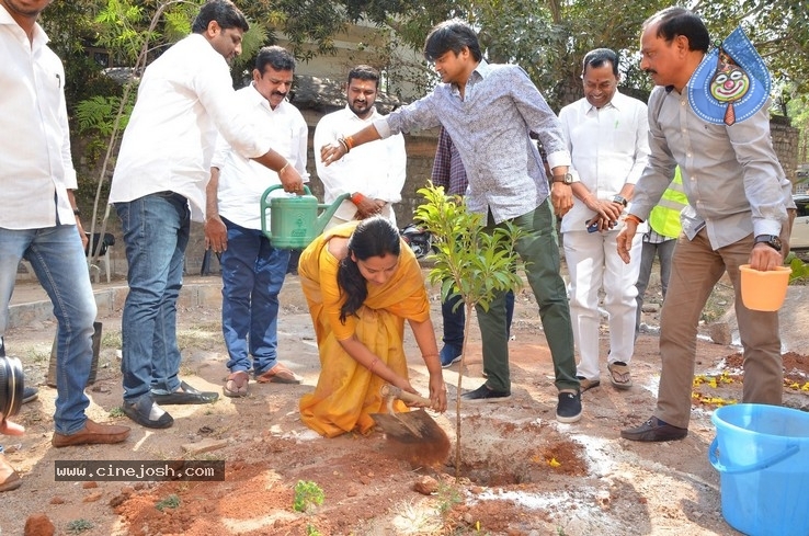 Harish Shanker In Green India Challenge - 21 / 29 photos