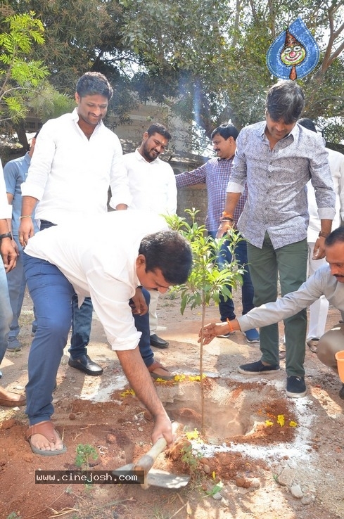 Harish Shanker In Green India Challenge - 22 / 29 photos