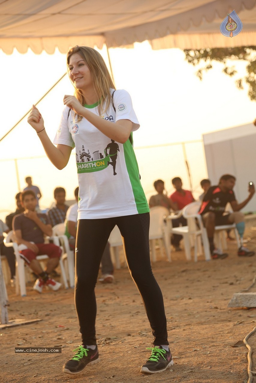 Harithon The Green 2k Run Photos - 18 / 150 photos