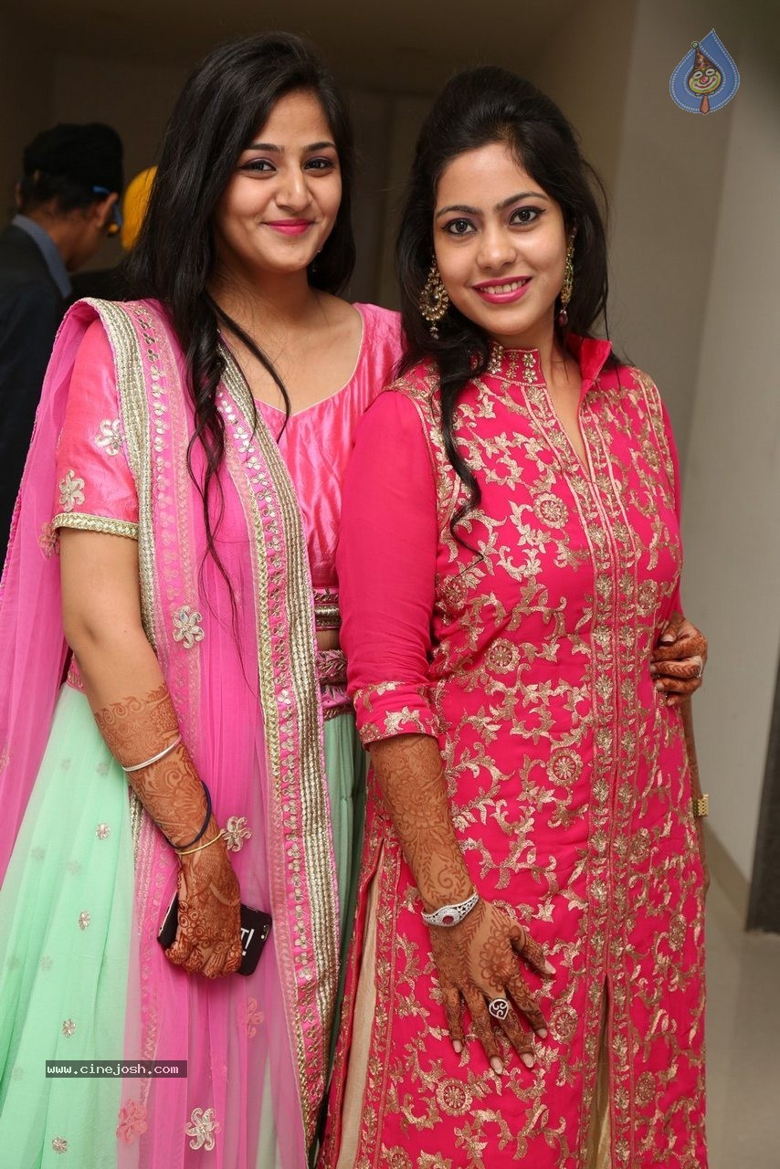 Harmeet and Rashmit Engagement Ceremony - 4 / 186 photos