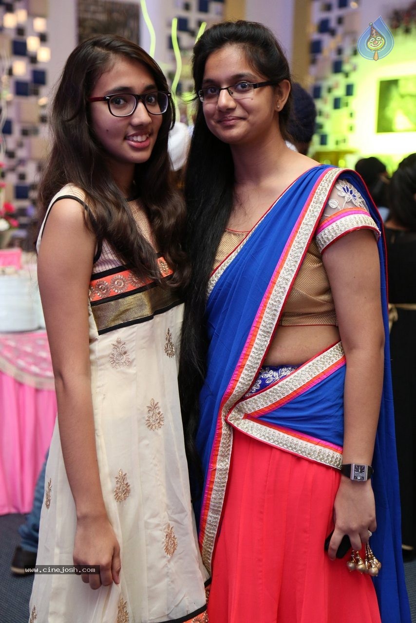 Harmeet and Rashmit Engagement Ceremony - 100 / 186 photos