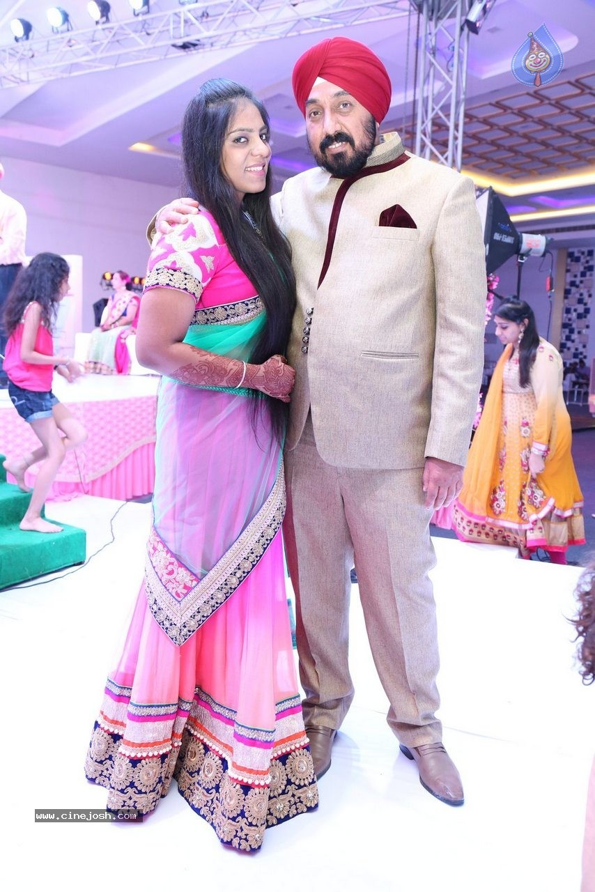 Harmeet and Rashmit Engagement Ceremony - 135 / 186 photos