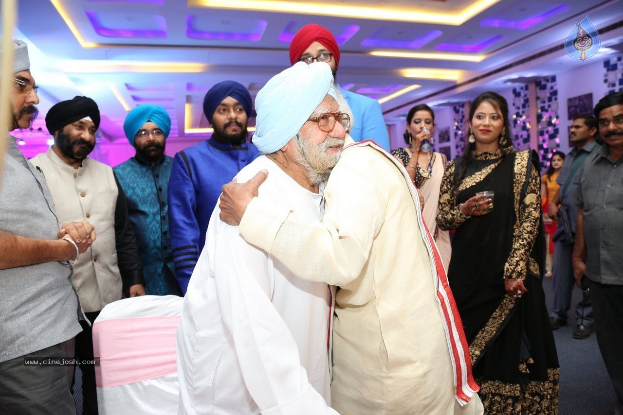 Harmeet and Rashmit Engagement Ceremony - 136 / 186 photos