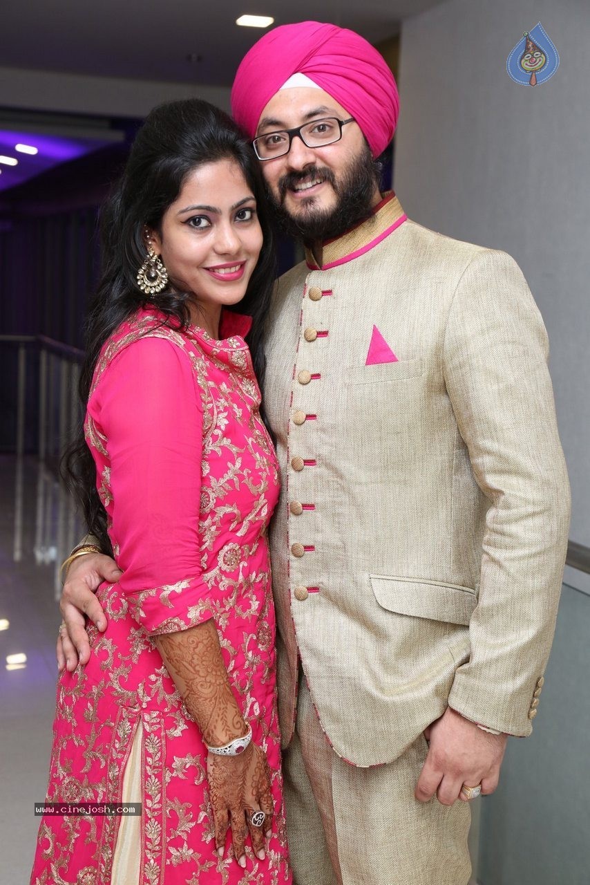 Harmeet and Rashmit Engagement Ceremony - 158 / 186 photos
