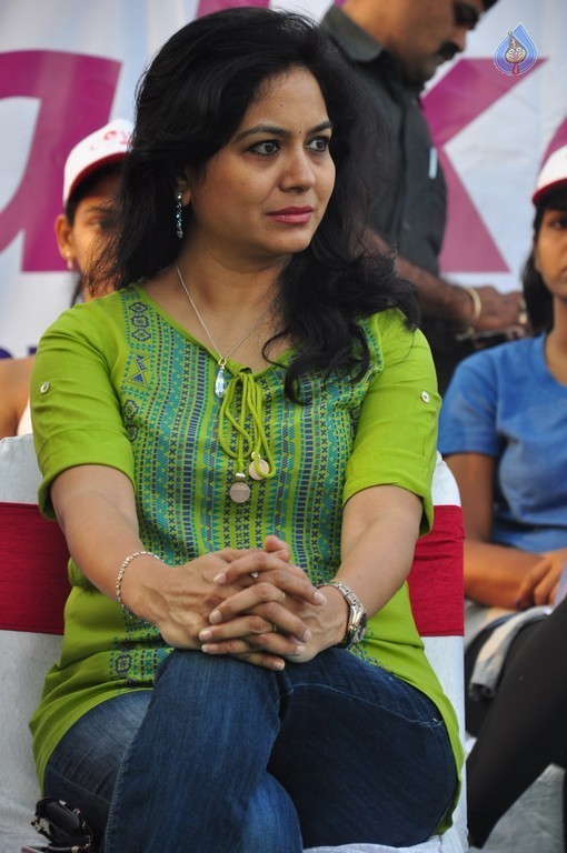 Health Minister Laxma Reddy Flagged off COWE Walkathon - 35 / 40 photos