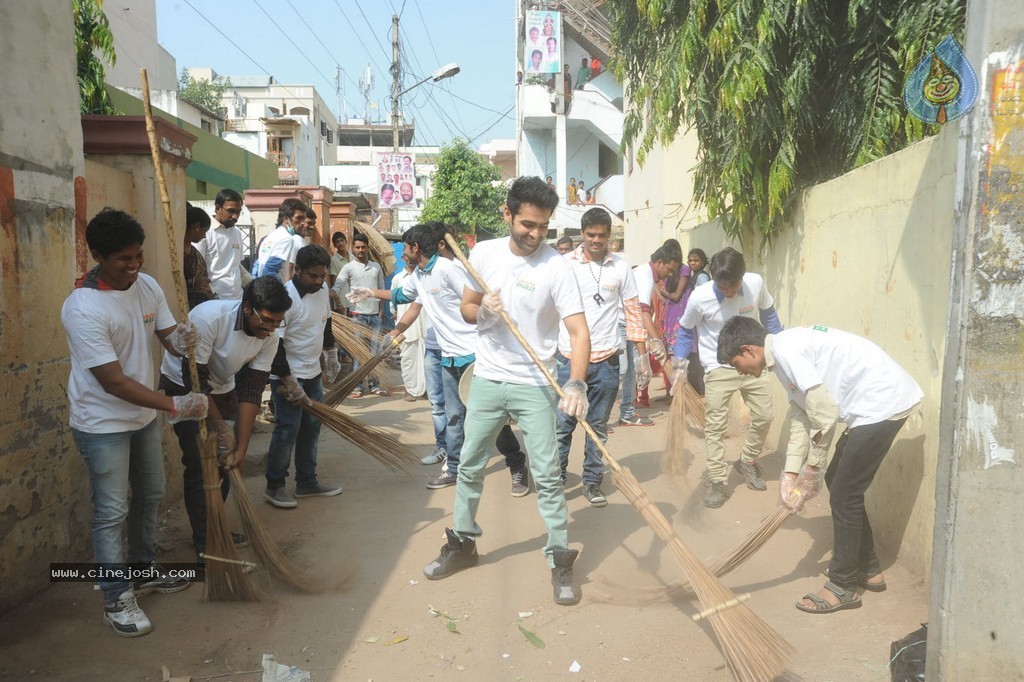Hero Ram Swachh Bharat Event at Srinagar Colony - 54 / 66 photos