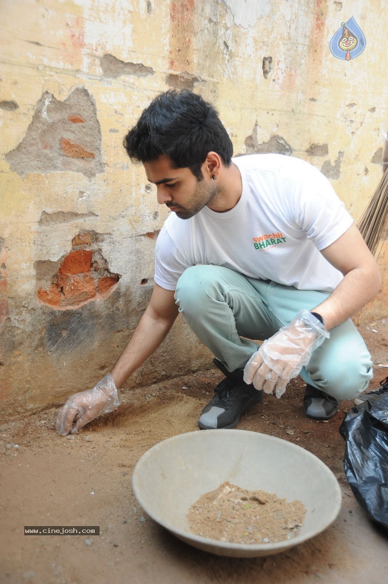Hero Ram Swachh Bharat Event at Srinagar Colony - 58 / 66 photos