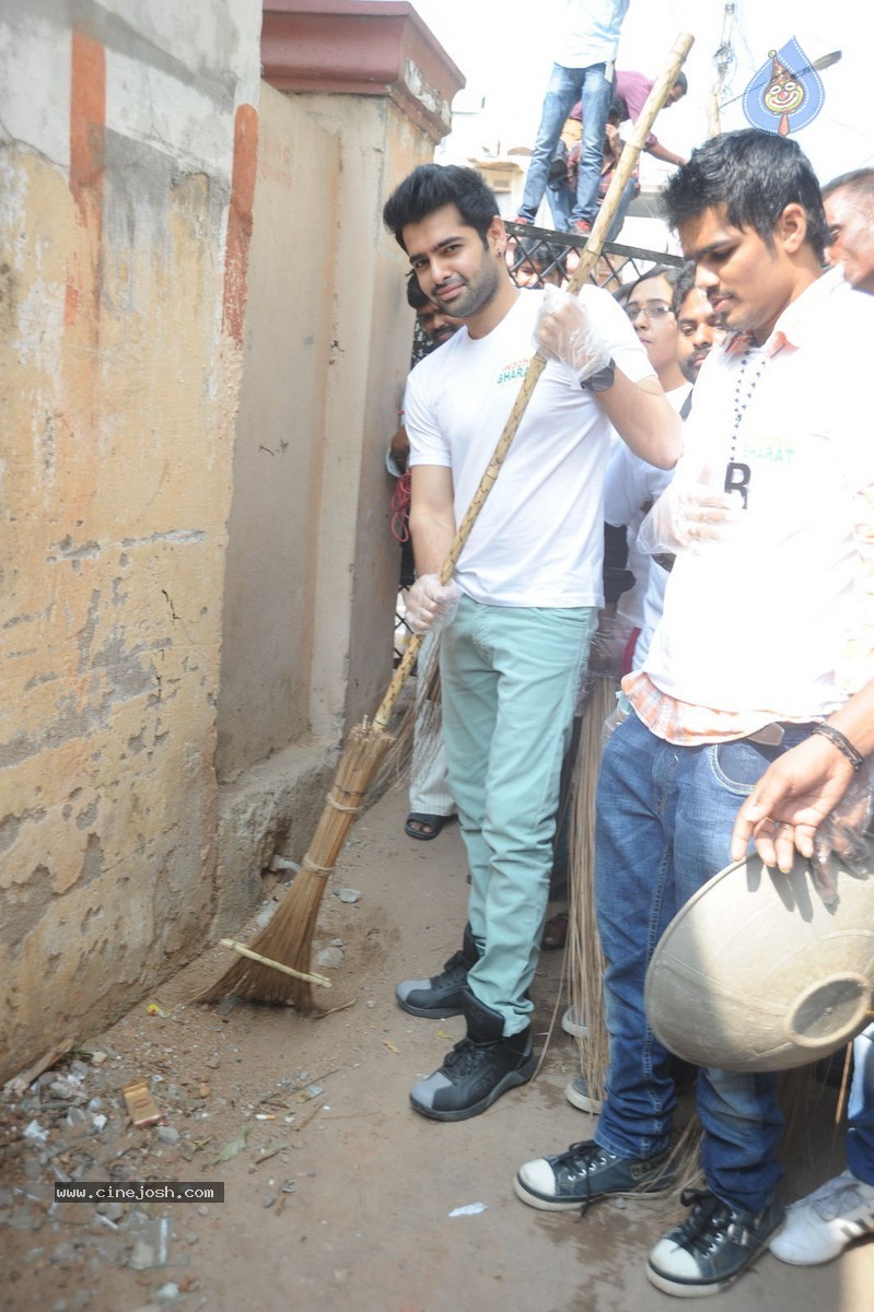Hero Ram Swachh Bharat Event at Srinagar Colony - 62 / 66 photos
