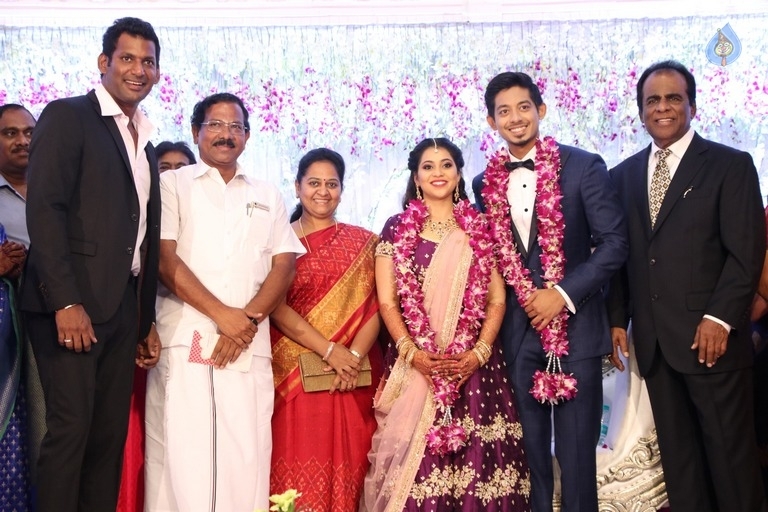 Hero Vishal Sister Aishwarya Wedding Reception Photos - 16 / 31 photos