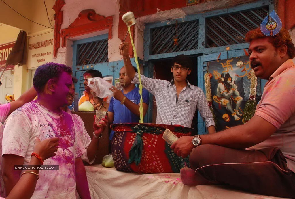 Holi 2014 Celebrations in Hyderabad - 21 / 151 photos